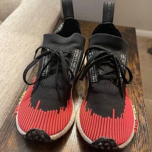Like new Adidas running shoes in size 5 (men’s)